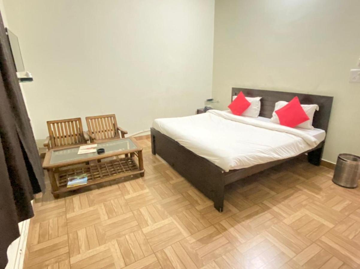אורצ'ה Farm Green View Resort מראה חיצוני תמונה