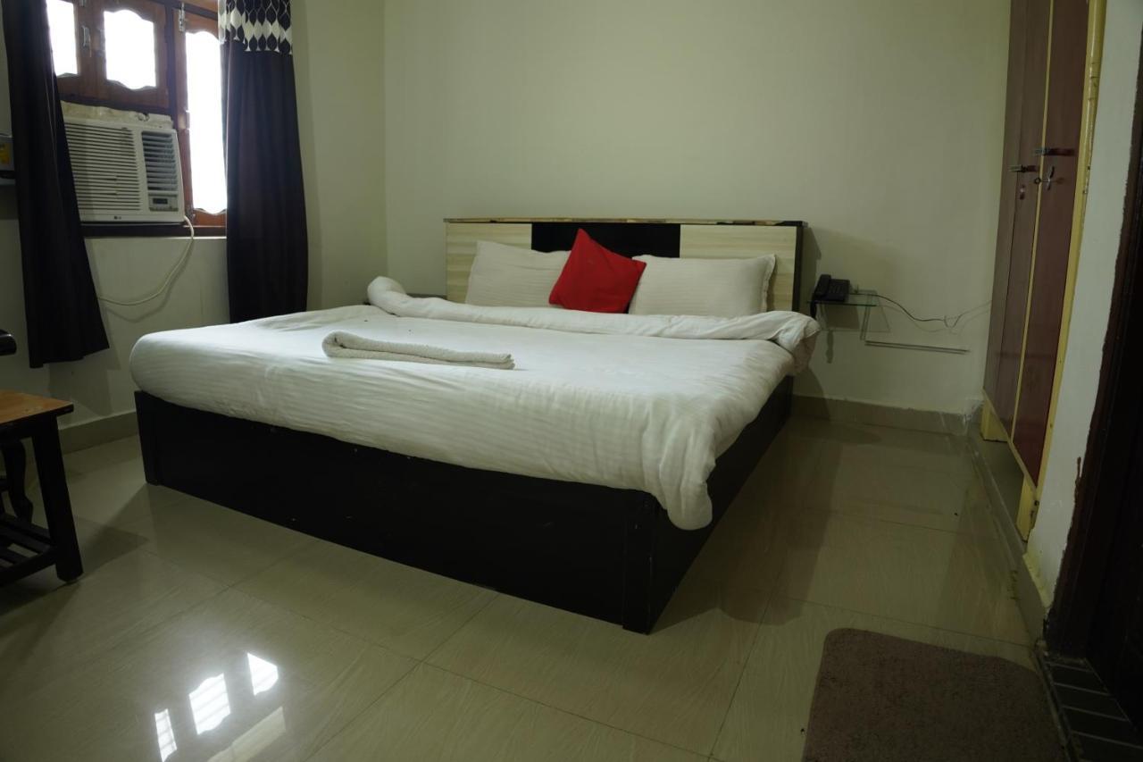 אורצ'ה Farm Green View Resort מראה חיצוני תמונה